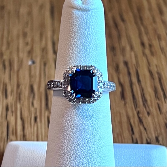 ⭐️ Blue CZ Sterling Silver Ring Size 5.25 - Picture 8 of 13